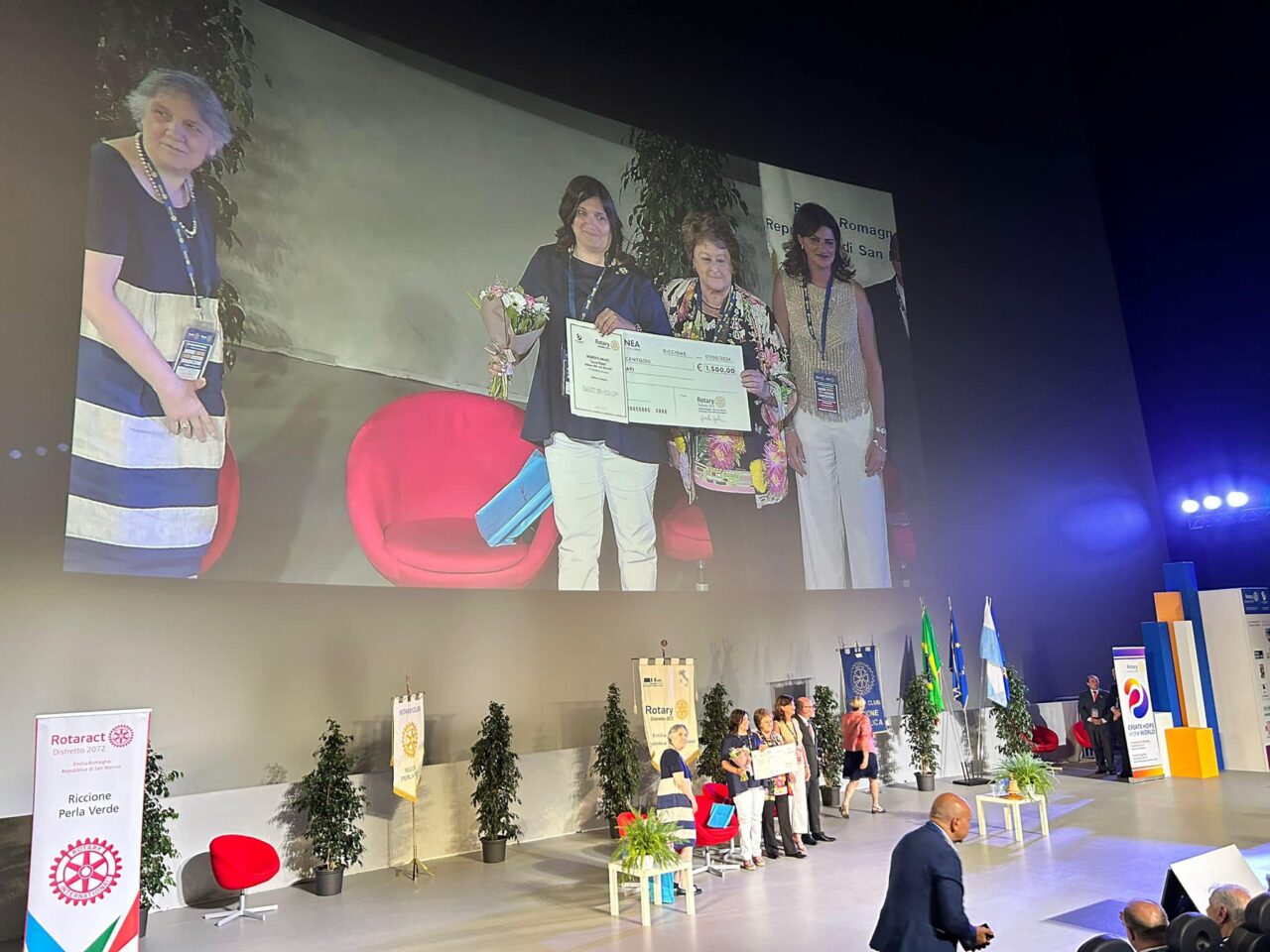 Debora Donati premiata al Congresso Rotary 2072 di Riccione