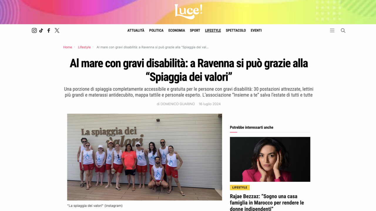 Al mare con gravi disabilità: a Ravenna si può grazie alla “Spiaggia dei valori” [Luce – La Nazione]