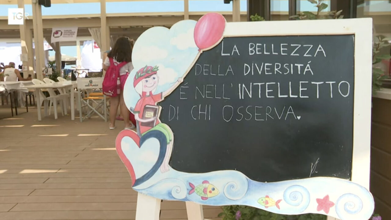 Alla “Spiaggia dei valori” il mare è davvero alla portata di tutti, anche di chi ha gravi disabilità [TGR Emilia-Romagna]